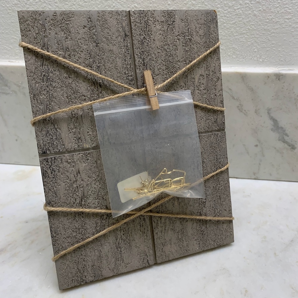 NWOT Photo Holder